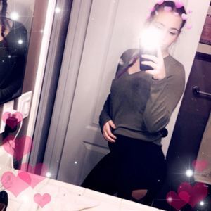 Meet your Posher, Jasmine